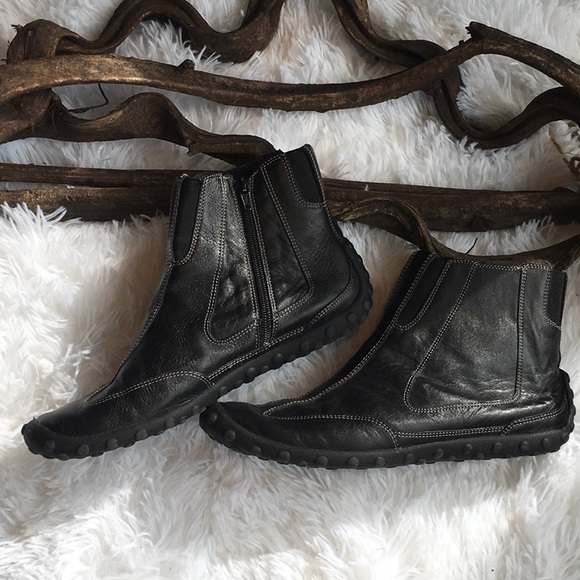 Wanted Leather Upper Ankle Boot. - Picture 6 of 16